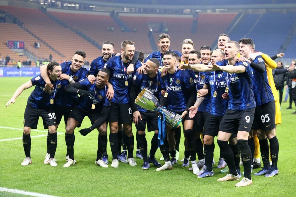  国际米兰中场核心伤退仍取三分稳居榜首  